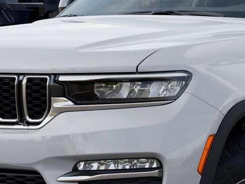 New 2025 Jeep Grand Cherokee Limited 4xe AWD/4WD image 10