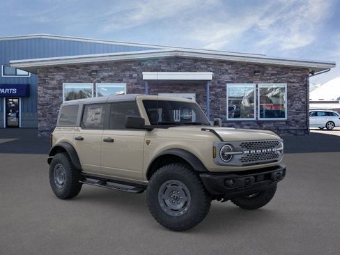 New 2025 Ford Bronco Badlands w/ Sasquatch Package AWD/4WD image 7