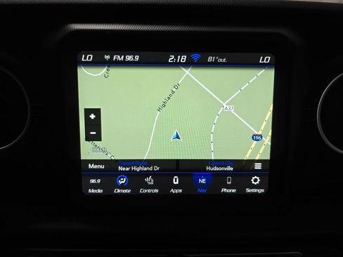 Used 2023 Jeep Wrangler Unlimited Sahara w/ Cold Weather Group AWD/4WD image 27