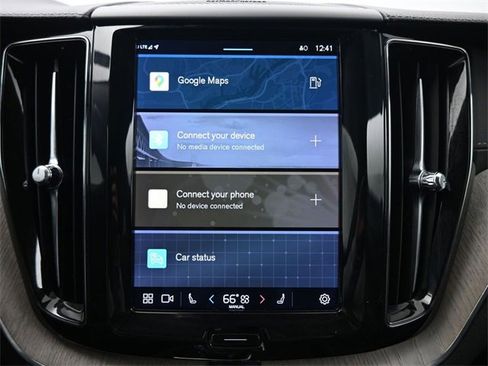 Used 2022 Volvo XC60 B6 Inscription w/ Advanced Package image 13