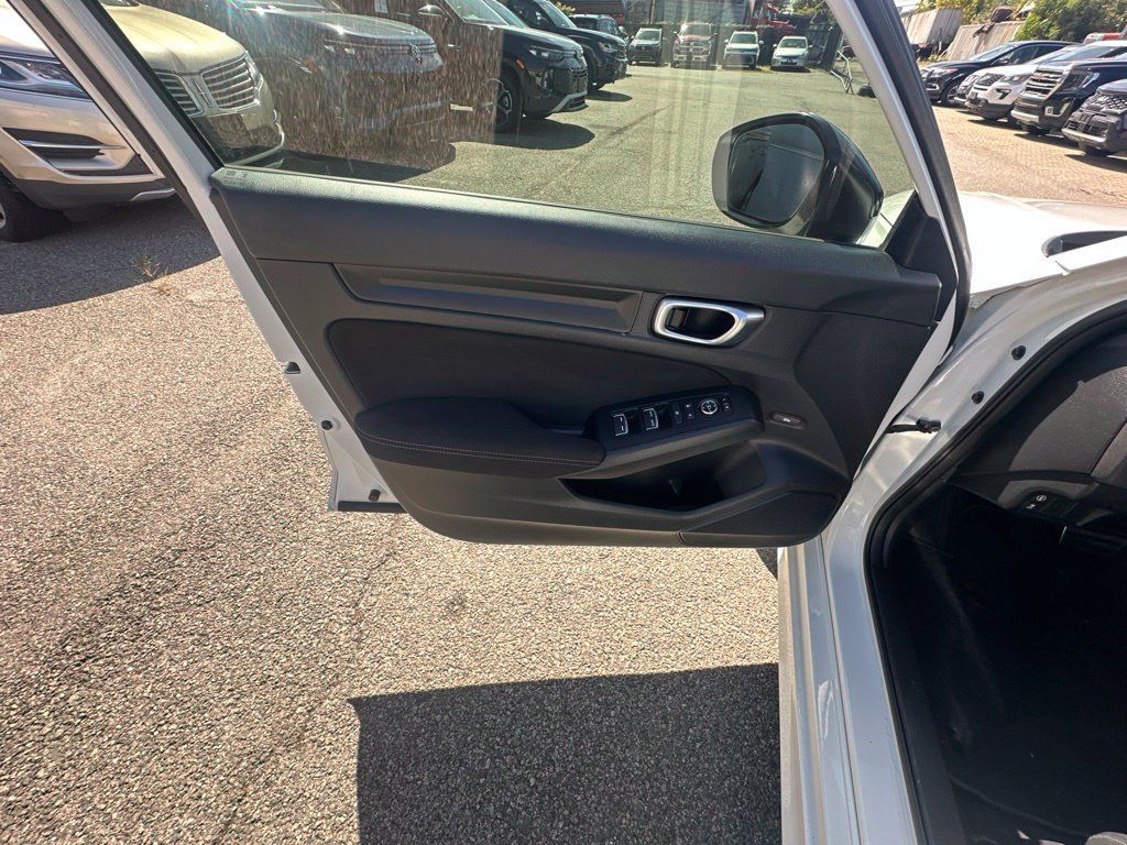 Used 2024 Honda Civic Sport image 9