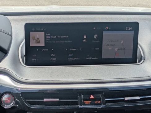 Used 2023 Acura MDX w/ Technology Package FWD image 15