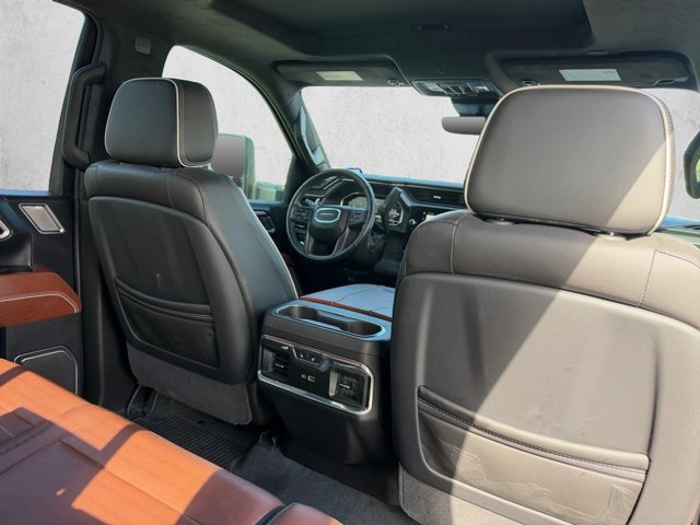 Used 2025 GMC Sierra 3500 Denali Ultimate AWD/4WD image 21