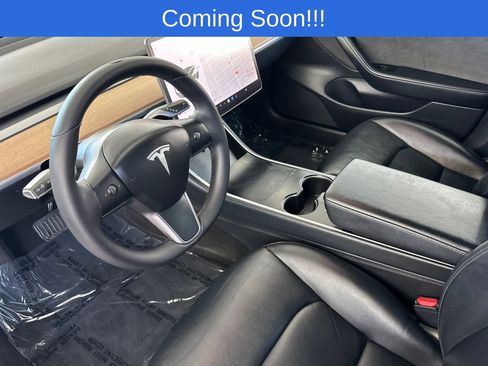 Used 2020 Tesla Model 3 Standard Range Plus image 10