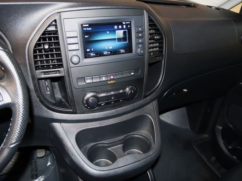 Used 2023 Mercedes-Benz Metris Passenger image 39