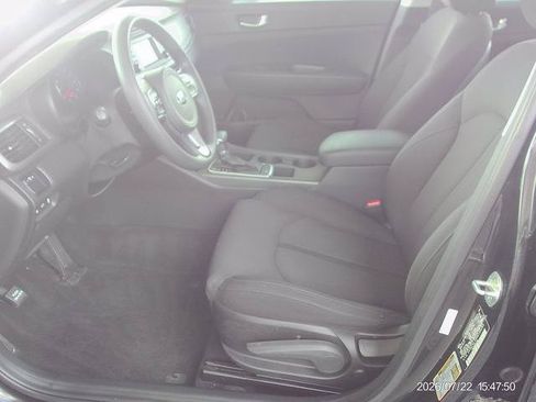 Used 2017 Kia Optima LX FWD image 7