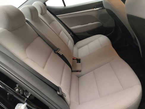 Used 2020 Hyundai Elantra SE w/ Cargo Package (C1) FWD image 19