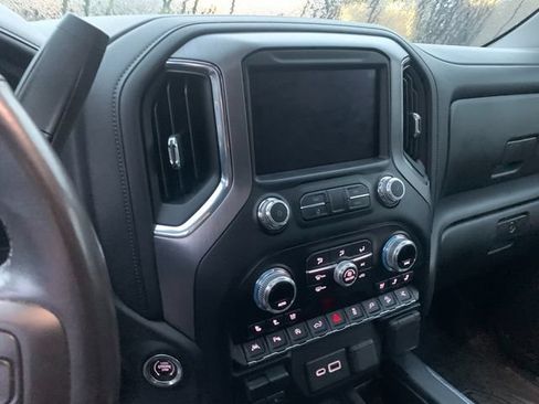 Used 2020 GMC Sierra 1500 Denali w/ Denali Ultimate Package AWD/4WD image 9