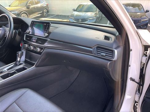 Used 2018 Honda Accord Sport image 18