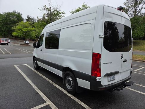 Used 2022 Mercedes-Benz Sprinter 2500 image 7
