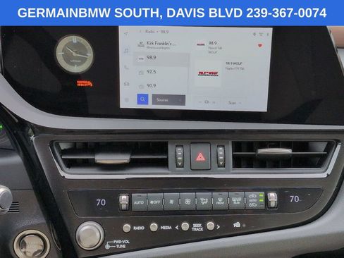 Used 2024 Lexus ES 350 w/ Premium Package FWD image 19