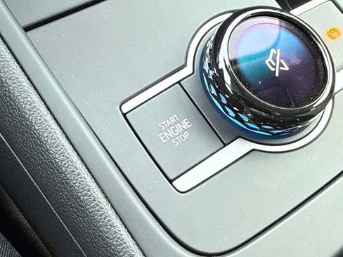 New 2026 Volkswagen Tiguan S image 40