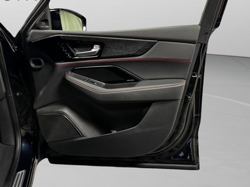 Used 2025 Acura MDX Type S image 41