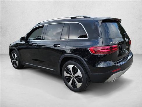 Used 2025 Mercedes-Benz GLB 250 image 7
