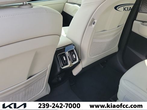 Certified 2024 Kia Sorento SX FWD image 13