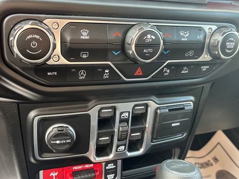 Used 2020 Jeep Gladiator Rubicon image 13
