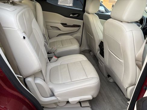 Used 2020 GMC Acadia Denali w/ Technology Package image 18