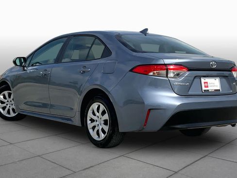 Used 2025 Toyota Corolla LE FWD image 12