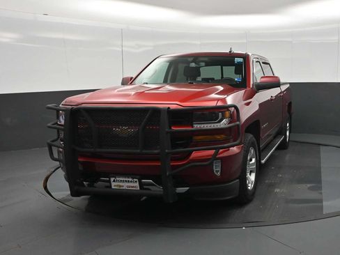 Used 2018 Chevrolet Silverado 1500 LT w/ All Star Edition AWD/4WD image 5