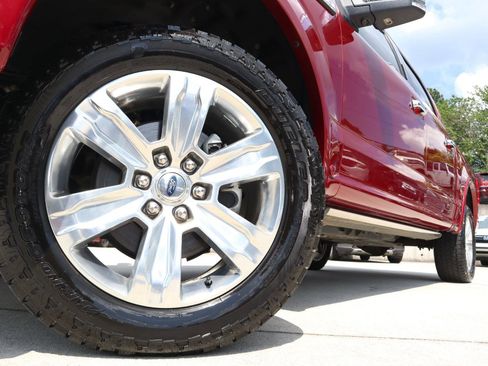 Used 2019 Ford F150 Platinum w/ Equipment Group 701A Luxury AWD/4WD image 24