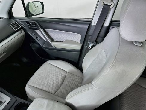 Used 2017 Subaru Forester 2.5i Premium AWD/4WD image 23