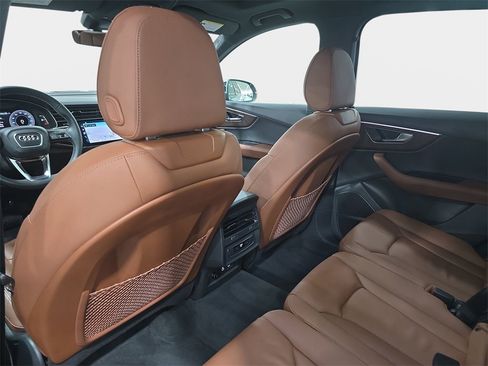 Certified 2025 Audi Q7 2.0T Premium w/ Convenience Plus Package image 11