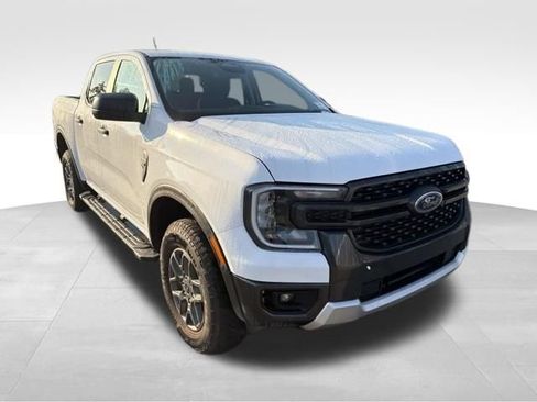 Used 2025 Ford Ranger XLT w/ FX4 Off-Road Package AWD/4WD image 2