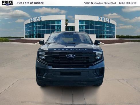 Certified 2025 Ford Expedition Max Active AWD/4WD image 2