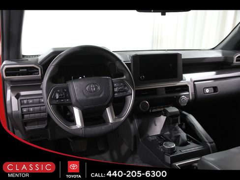 Used 2025 Toyota 4Runner SR5 image 6