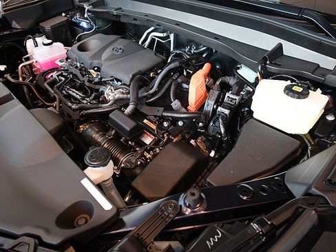 New 2026 Toyota Grand Highlander AWD Hybrid image 18