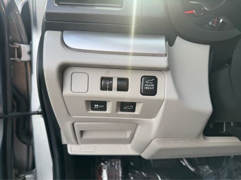 Used 2014 Subaru Forester 2.5i Touring image 22