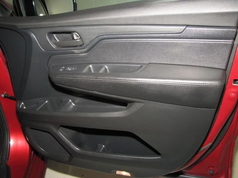 Used 2023 Honda Odyssey Sport image 19