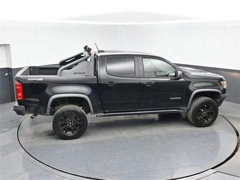Used 2019 Chevrolet Colorado ZR2 w/ ZR2 Midnight Special Edition image 41