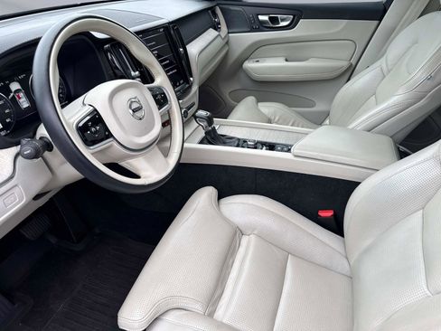 Used 2021 Volvo XC60 T5 Inscription w/ Protection Package Premier image 25