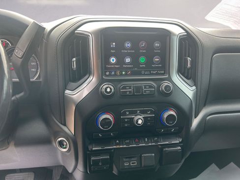 Used 2020 Chevrolet Silverado 1500 LT w/ Texas Edition image 11