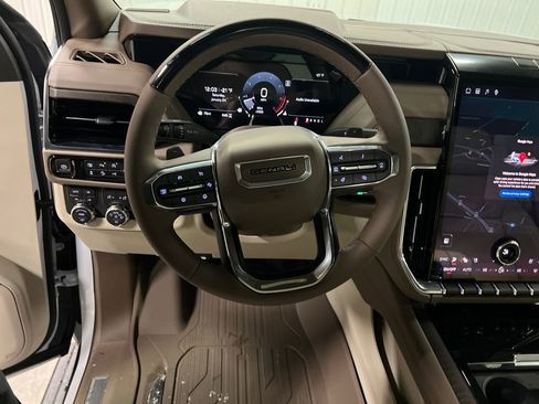 New 2026 GMC Yukon XL Denali image 18