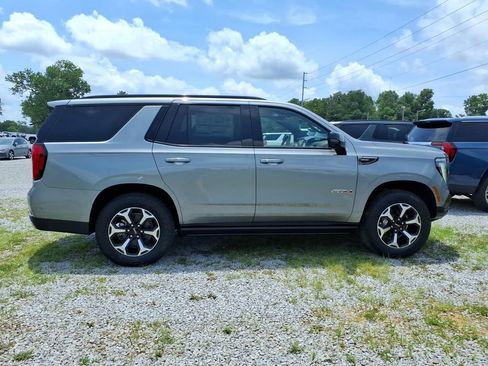 New 2026 GMC Yukon AT4 w/ AT4 Premium Plus Package AWD/4WD image 8