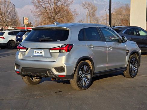Used 2025 Mitsubishi Outlander Sport ES AWD/4WD image 3