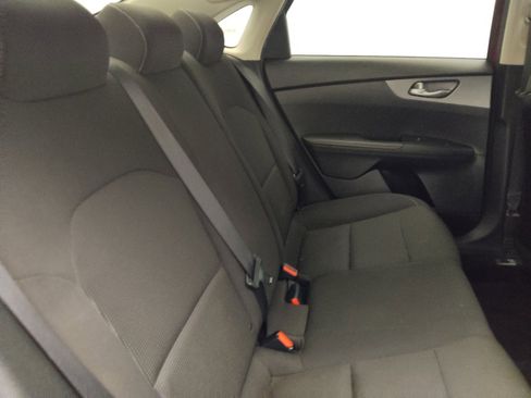 Used 2020 Kia Forte LXS FWD image 19