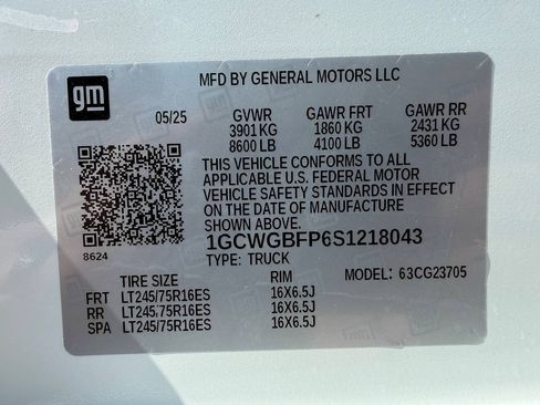 Used 2025 Chevrolet Express 2500 Extended w/ Driver Convenience Package RWD image 40