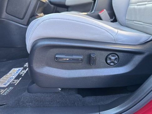 Used 2022 Honda CR-V Touring image 18