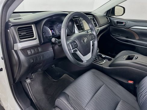Used 2018 Toyota Highlander Plus image 9