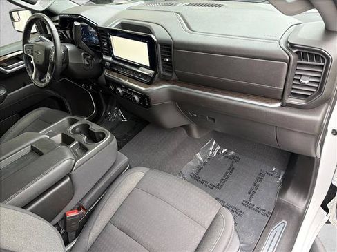 Used 2022 Chevrolet Silverado 1500 RST w/ Protection Package AWD/4WD image 26