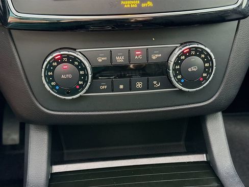 Used 2018 Mercedes-Benz GLE 350 4MATIC image 17