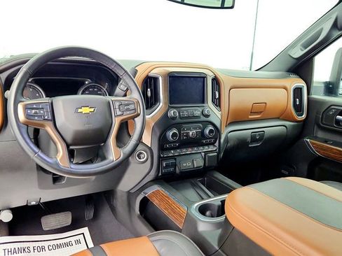 Used 2023 Chevrolet Silverado 2500 High Country image 13