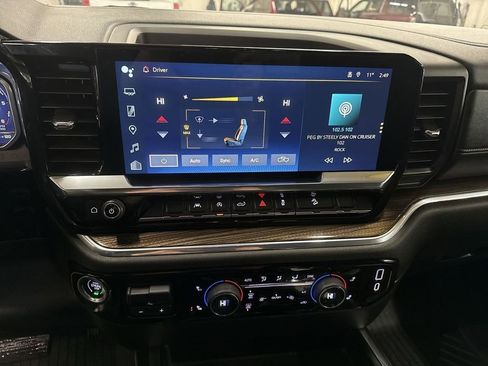 Certified 2024 Chevrolet Silverado 1500 LT w/ Z71 Off-Road Package image 25