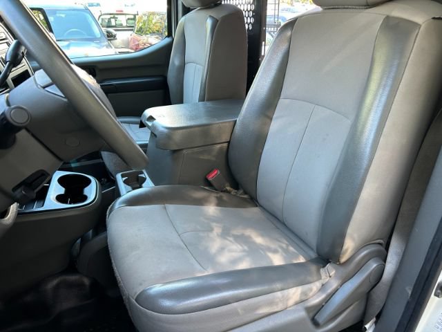 Used 2017 Nissan NV 2500 SV w/ Back Door Glass Package RWD image 9