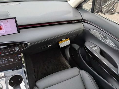 Used 2026 Genesis GV70 2.5T AWD/4WD image 19