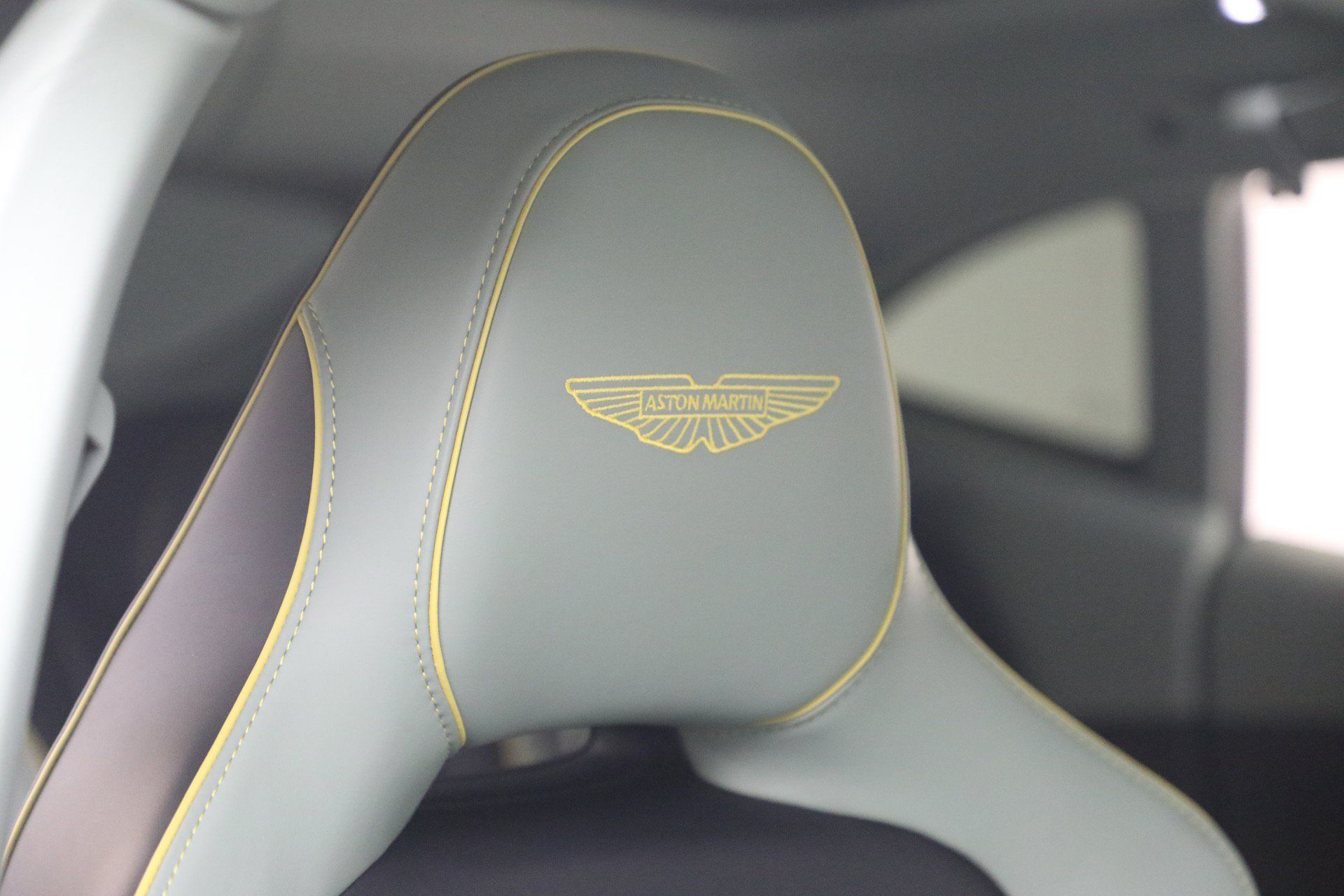 Used 2025 Aston Martin DBX 707 AWD/4WD image 27