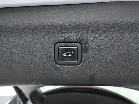 Used 2020 Buick Enclave Avenir w/ Avenir Technology Package image 51